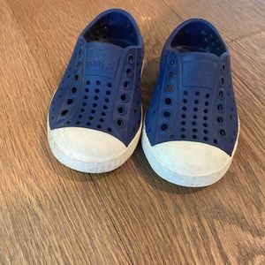 Native Shoes | Size C4 | Navy